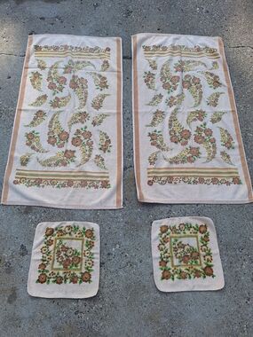 Vintage Cannon Monticello Floral 2 Washcloths 2 Bath Towels